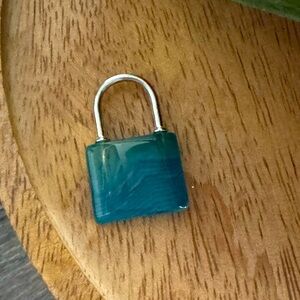 Blue Onyx Agate Tibetan Silver Lock Pendant 30x20x5mm